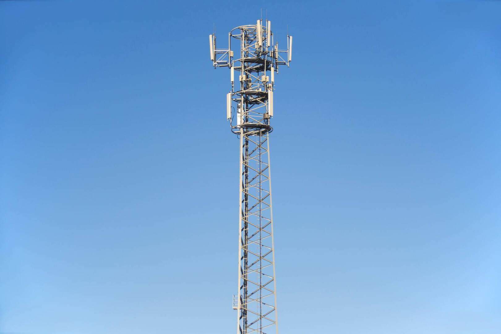 Gen 2 SD-WAN can use cell tower pictured